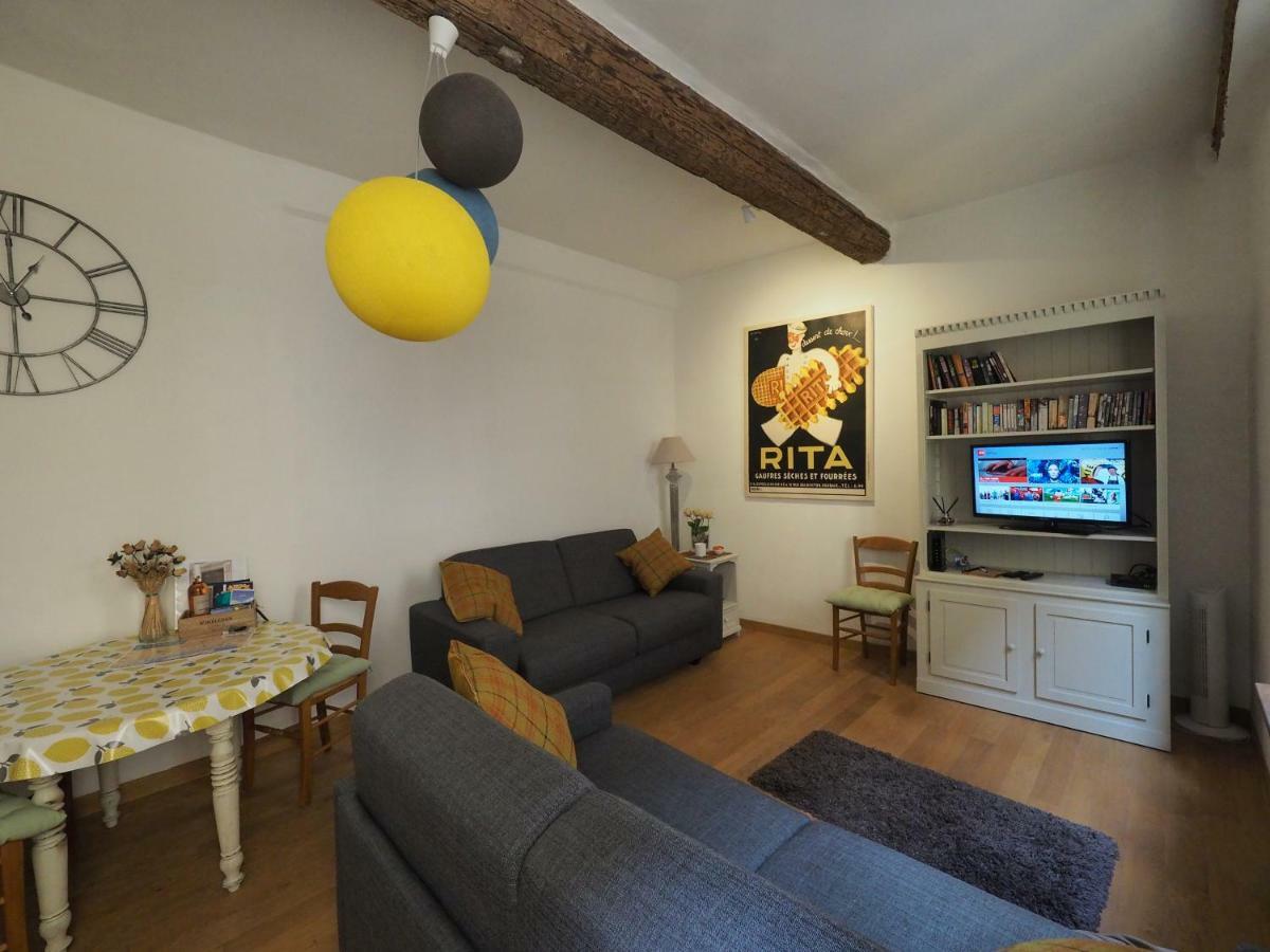 2 Bedroom Apartment Old Town Centre Nice Exterior photo