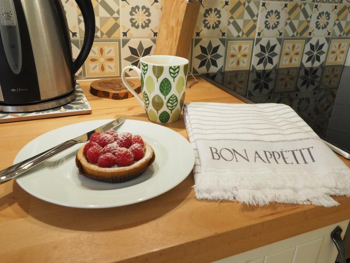 2 Bedroom Apartment Old Town Centre Nice Exterior photo
